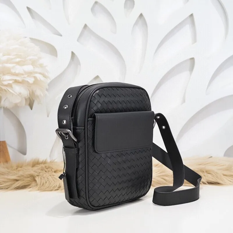 All categories 💚 Top version men’s bags 💚 BV 2024 new BV crossbody bag